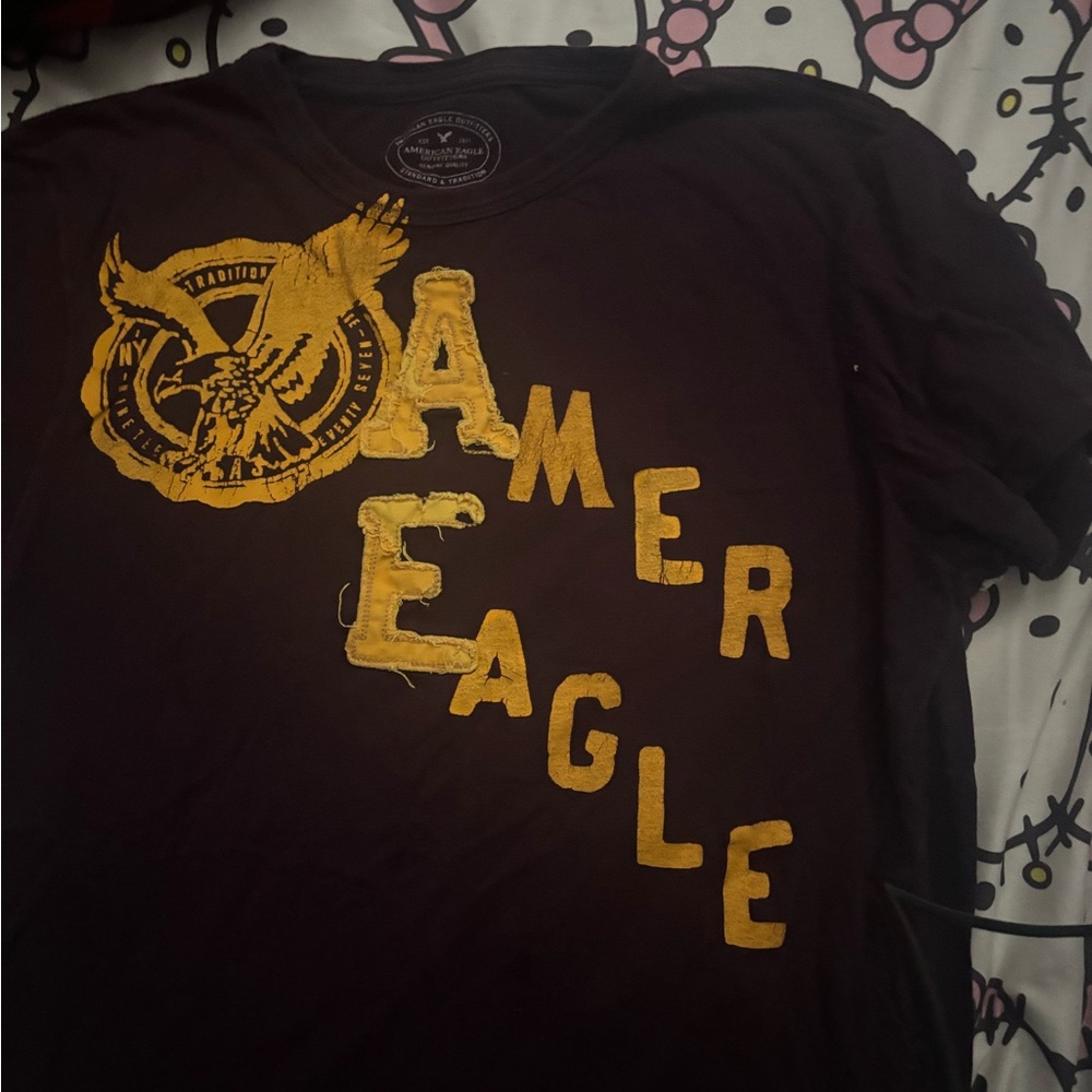 American Eagle Outfitters Yellow Short Sleeve Tee with Bold Graphic